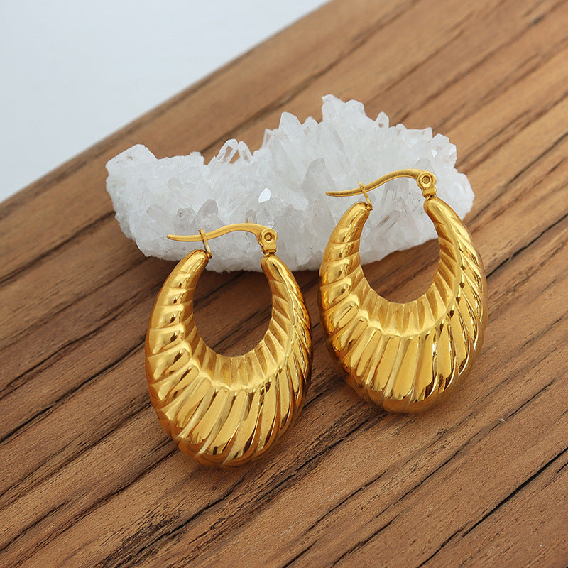 Retro U-shaped Thread Design Simple Wind Earrings