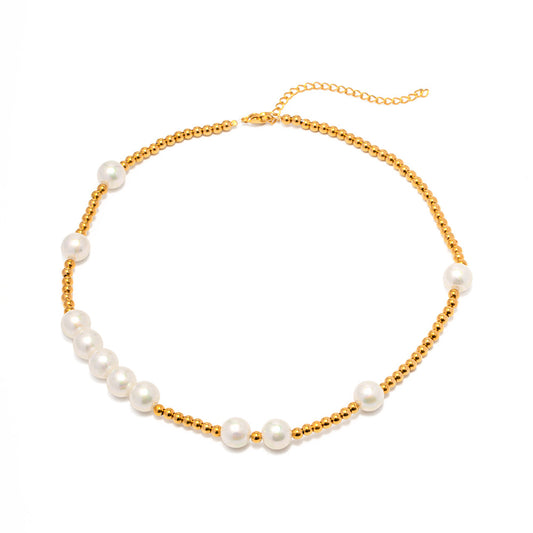 Exquisite Dazzling Pearl Necklace