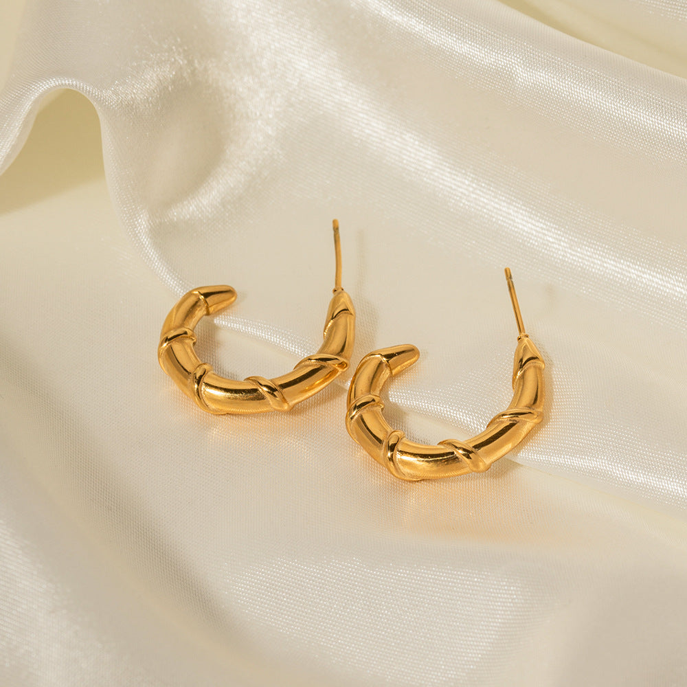 Chic C-shaped Earrings