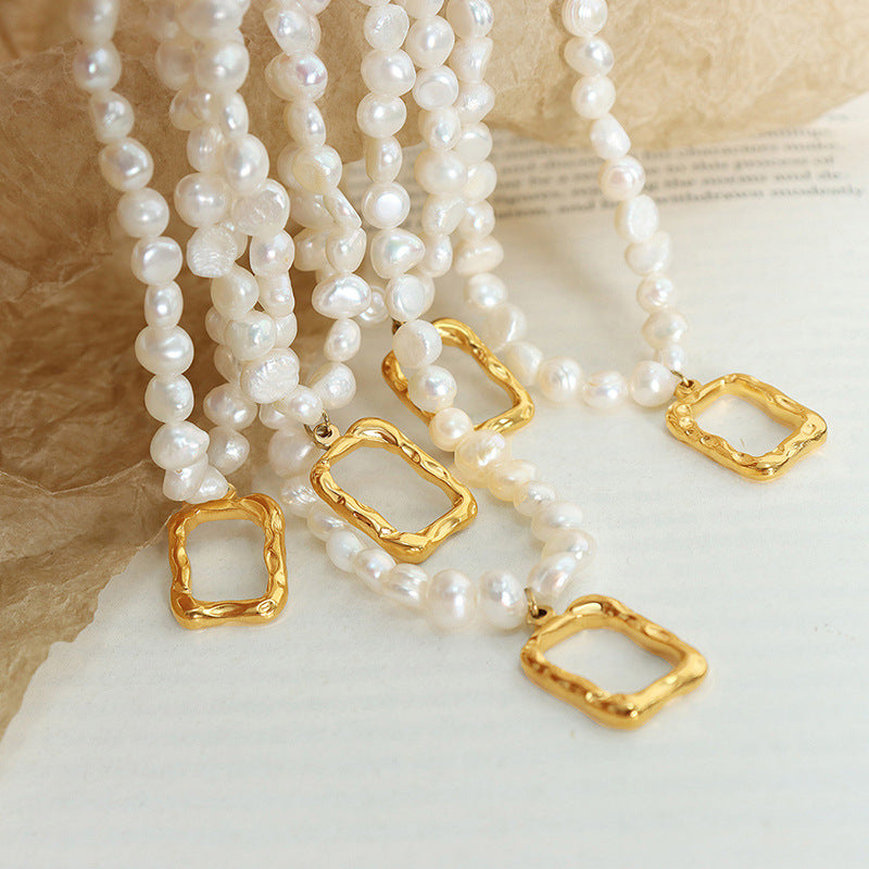 Luxurious Pearls with Hollow Square Embossed Design Necklace