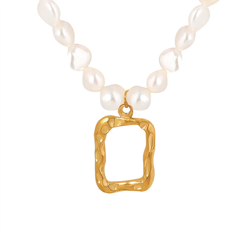 Luxurious Pearls with Hollow Square Embossed Design Necklace