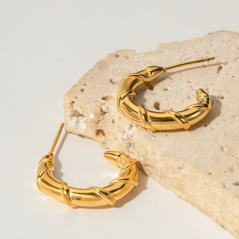 Chic C-shaped Earrings