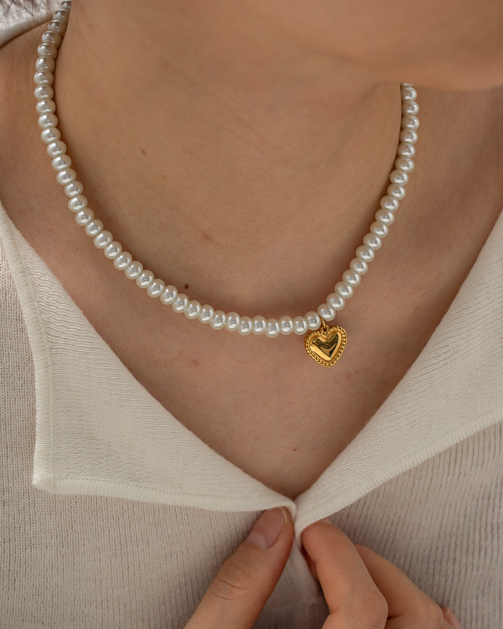 Pearl and Heart Pendant Design Versatile Necklace