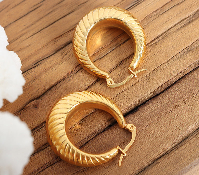 Classic Round Thread Design Earrings