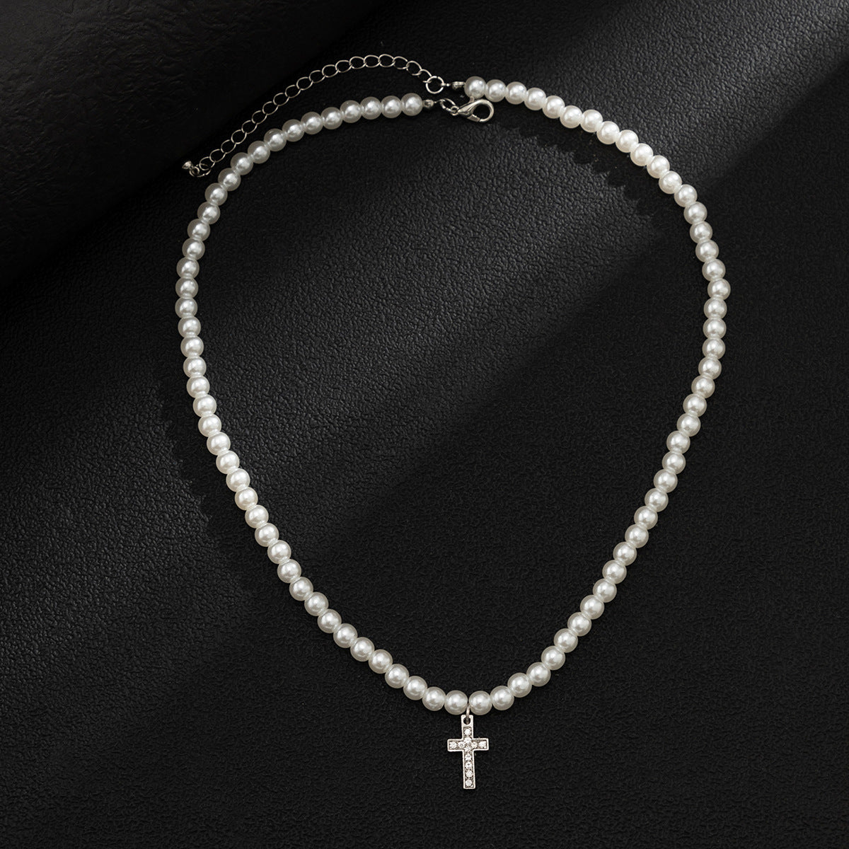 Men's Pearl Cross Chain