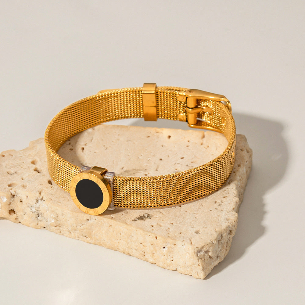 Retro Band Inlaid with Black Gemstone Bracelet