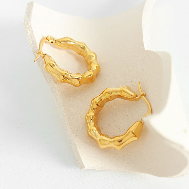 C Shape Earrings with Knuckle Embossed Design