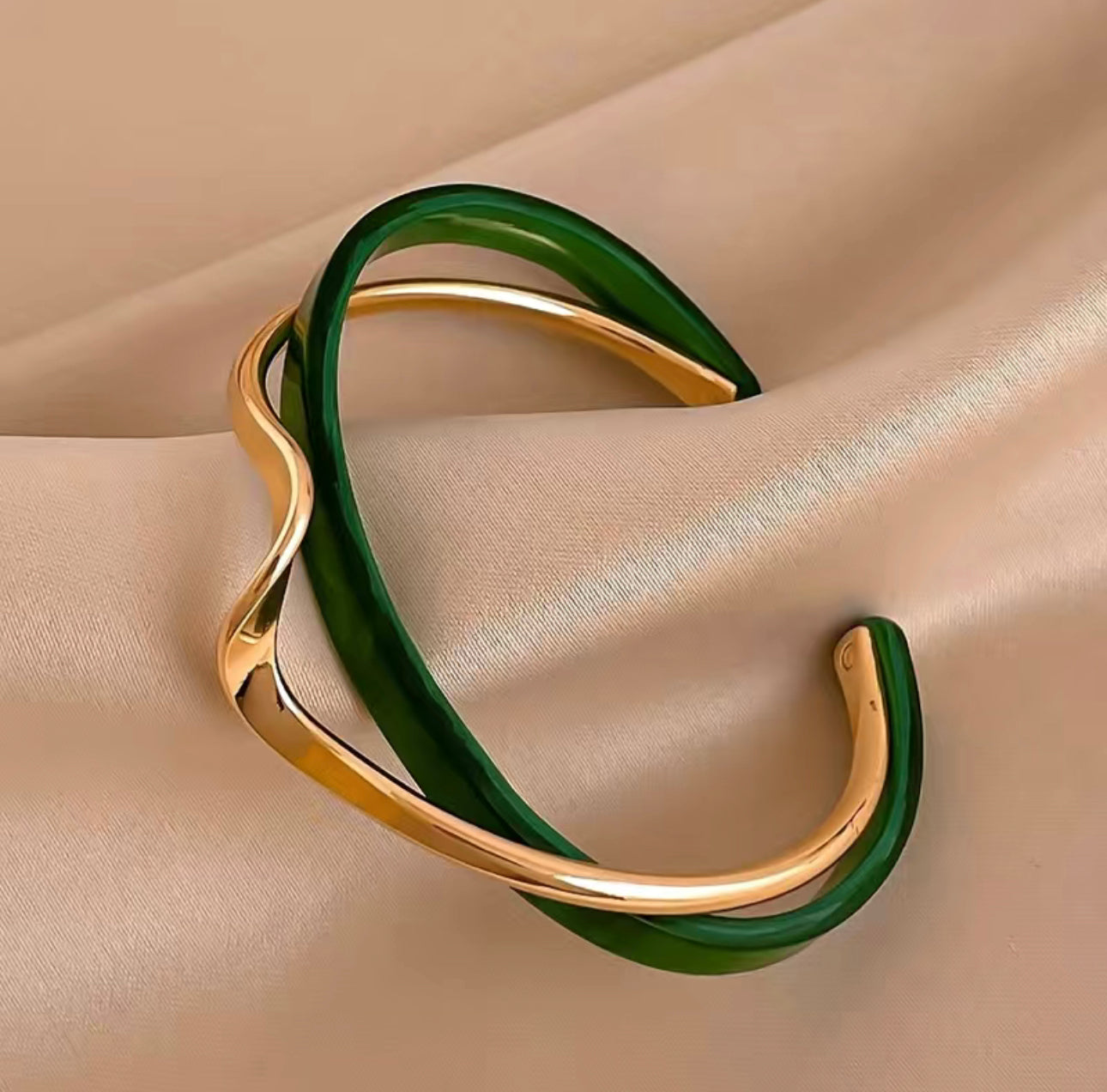 Wave Shape Cuff Bangle Inlaid Faux Pearl